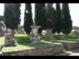 03126 ostia - regio i - insula xii - foro della statua eroica (i,xii,2) - decumanus maximus - blick nach suedwesten.jpg